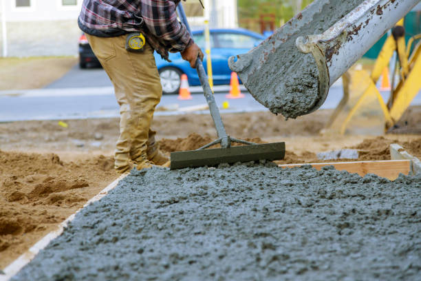 Best Concrete Flooring Contractor  in Mead, WA